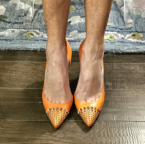 GUCCI Studded D'Orsay Pumps in Orange Leather - Picture 5 of 13
